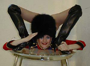 guards.jpg (26023 Byte)